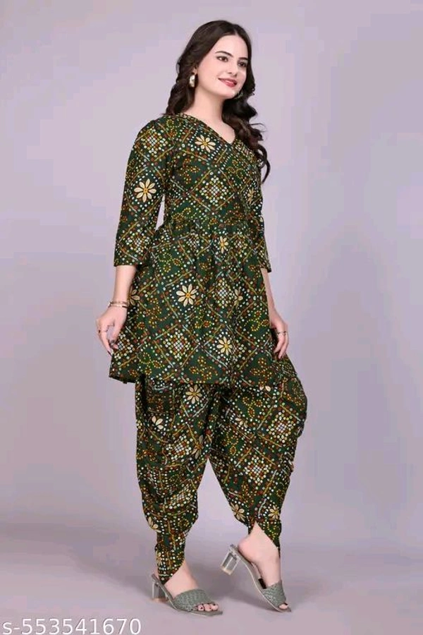 Women's Stylish Trendy Same Tone Bandhani Top & Bottom Set - L