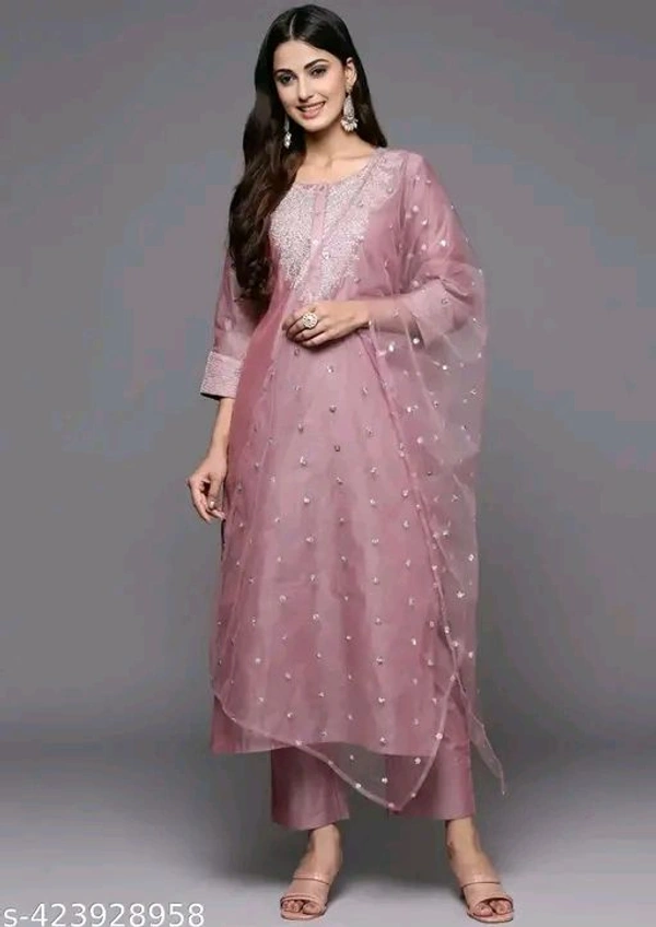 Banita Drishya Women Kurta Sets - M