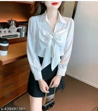 Urbane Feminine Women Tops & Tunics - M