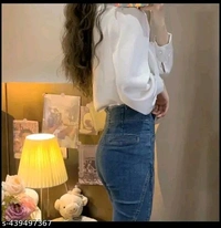 Urbane Feminine Women Tops & Tunics - M
