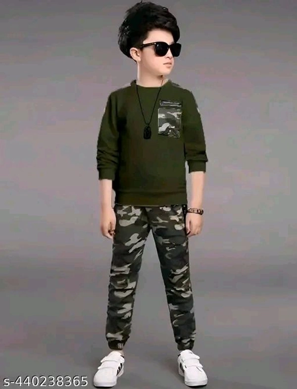 Trending Boys Army T-shirt and pant pair in best look - 12-18 Months