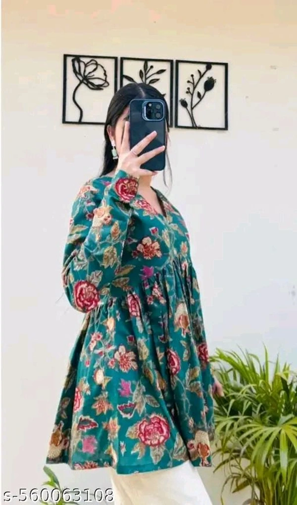 Pretty Modern Women Tops & Tunics - S