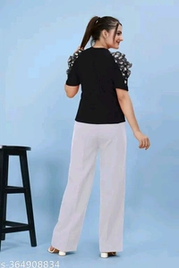 trendy flower pettern black  colour top for women's ||  Puff Sleeves top's || regular  wear top || #new top # new *
Fabric: Lycra - Xxl