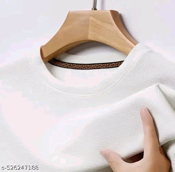 At last fashion Men Popcorn Round Neck Regular Tshirts - S