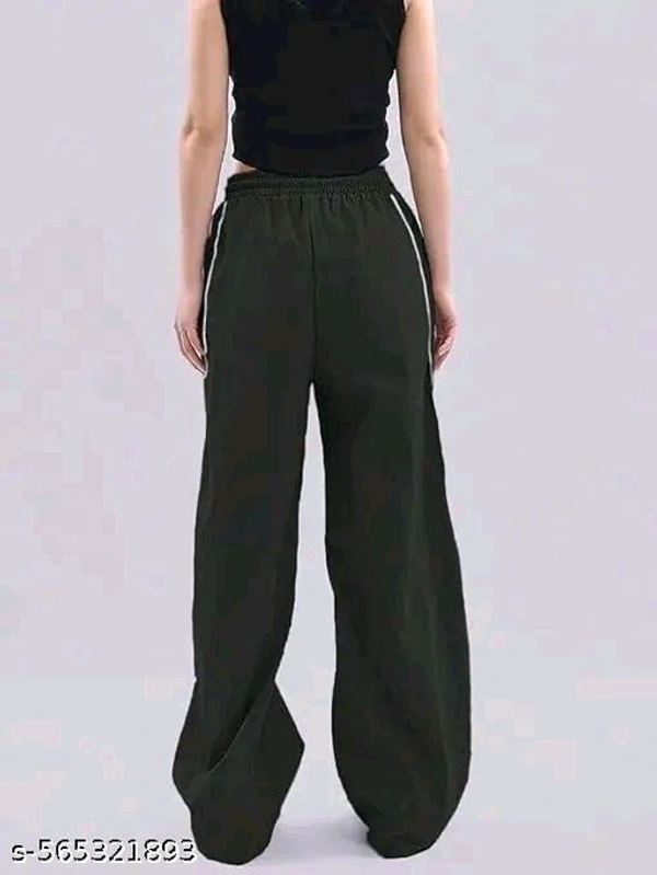 Women Regular Fit black  Polycotton Trousers - S