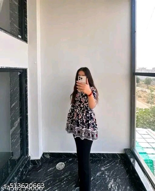 Trendy Ravishing Women Tops & Tunics - S
