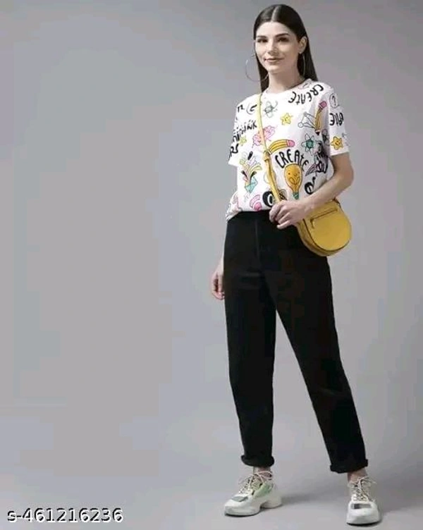 Women Black White Colour blocked Relaxed Fit T-shirt With Twisted Design - M