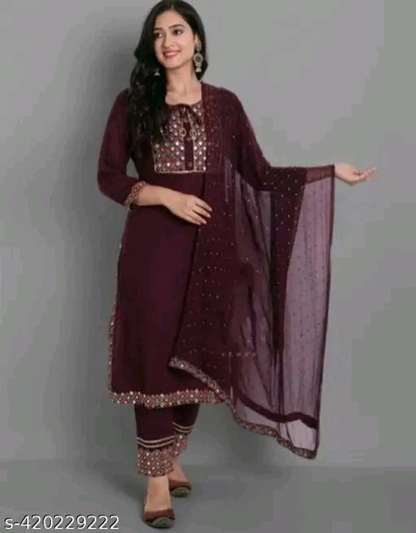 Trending 2025 Kurta Sets - L