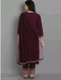 Trending 2025 Kurta Sets - L