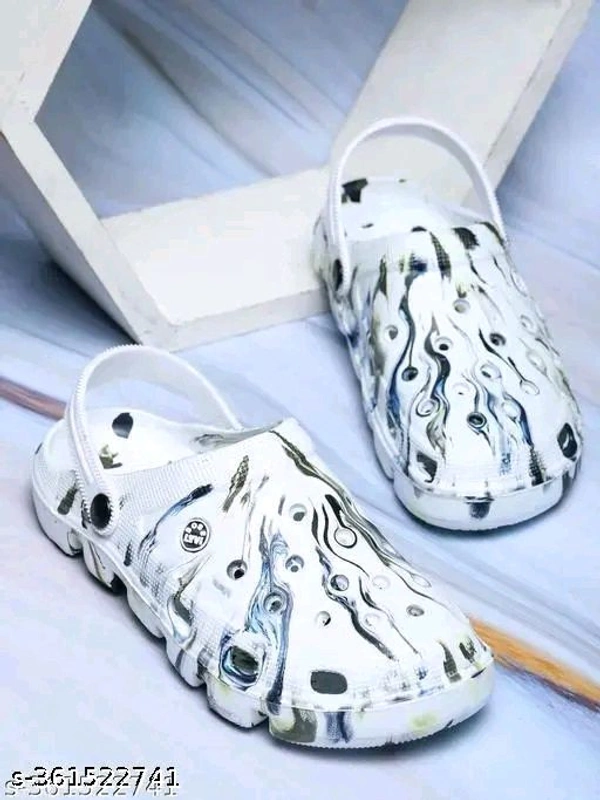 Relaxed Trendy Men Flip Flops - 7