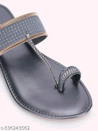 Women Stylish Flat Toe Ring Sandal - 4