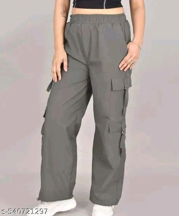 Women's  solid cargo pant - S