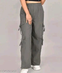 Women's  solid cargo pant - L