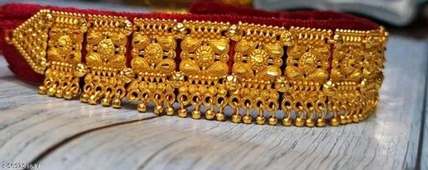 Twinkling Glittering Women Necklaces & Chains