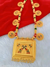 Allure Glittering Women Necklaces & Chains