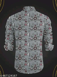Men's Shirt - S
