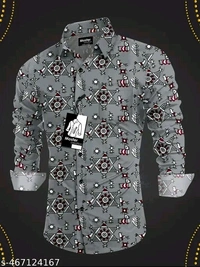 Men's Shirt - M