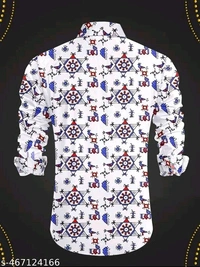 Men's Shirt - L