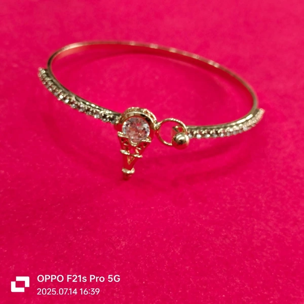 BRACELETS 14