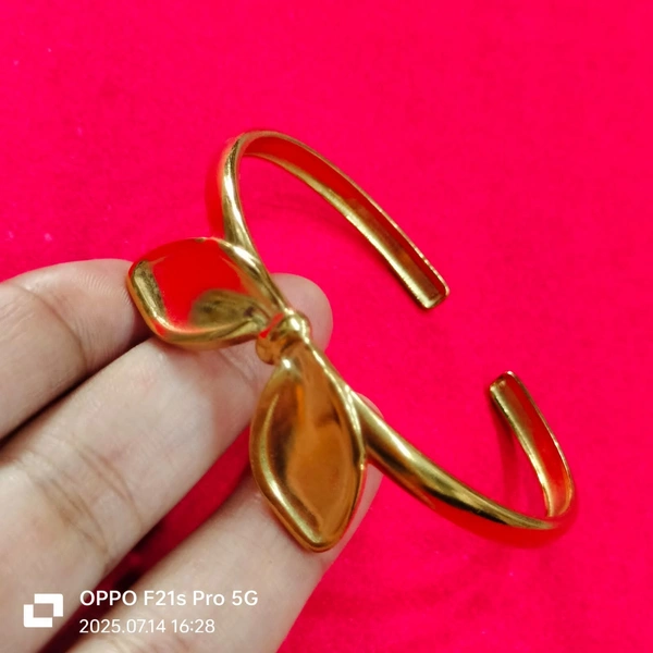 BRACELETS 3