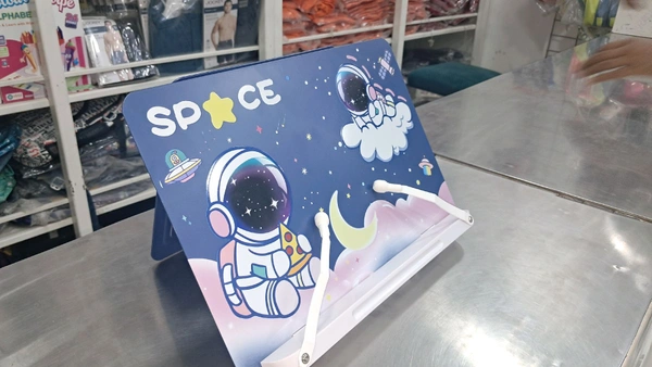 Space Stand