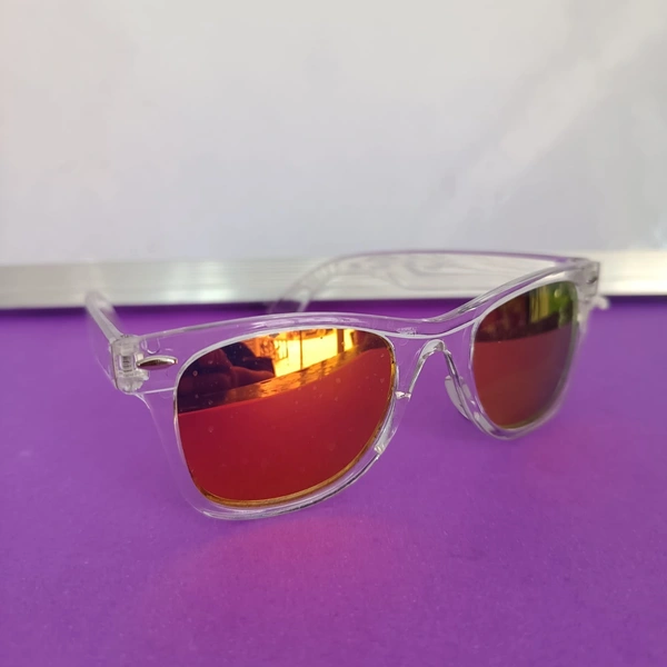 SUNGLASSES 30
