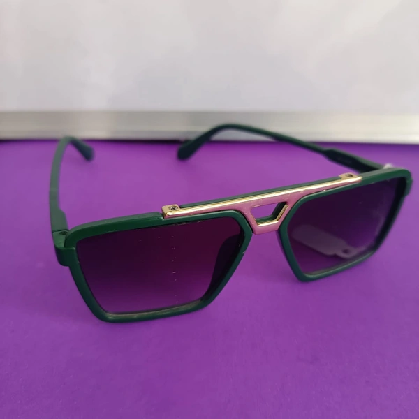 SUNGLASSES 34