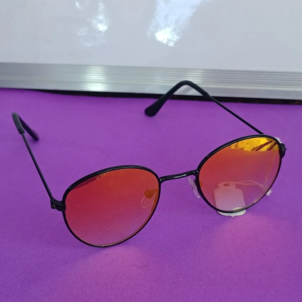 SUNGLASSES 64
