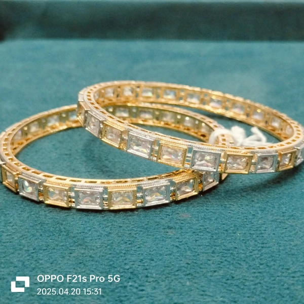 AD BANGLES (23) - '2/4