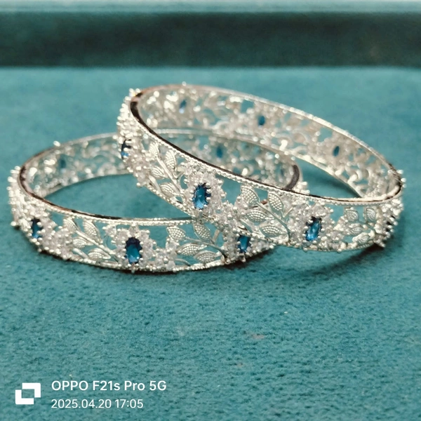 AD BANGLES (33) - '2/6