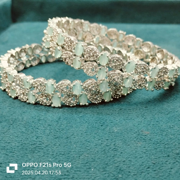 AD BANGLES (44) - '2/4