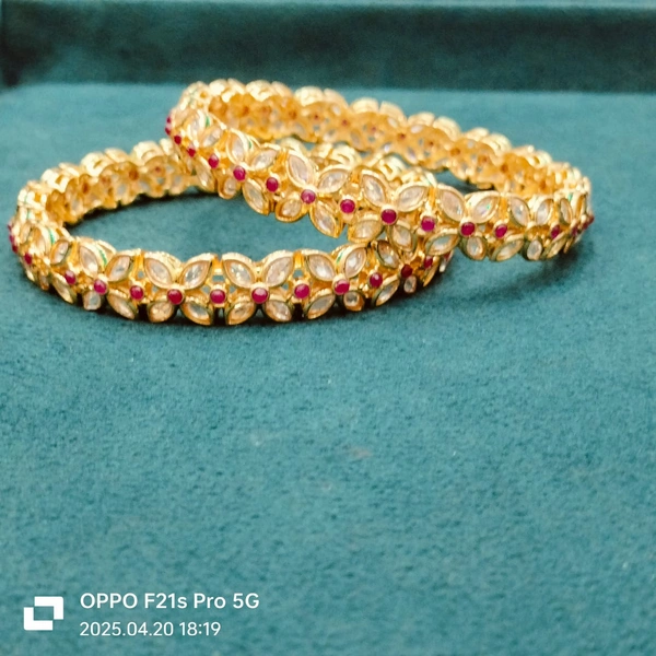AD BANGLES (52) - '2/4