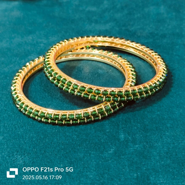 AD BANGLES (63) - '2/10
