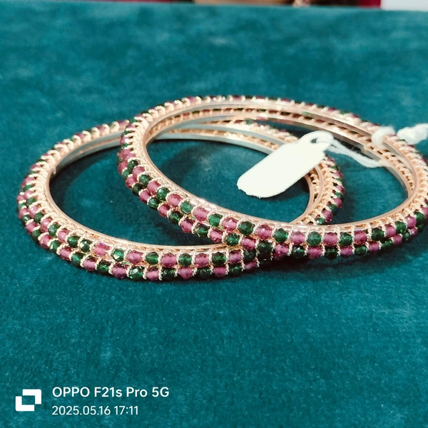AD BANGLES (64) - '2/10