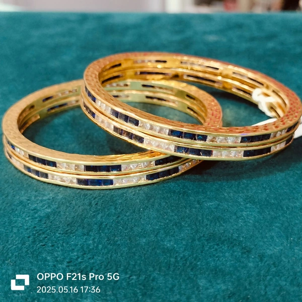 AD BANGLES (68) - '2/4