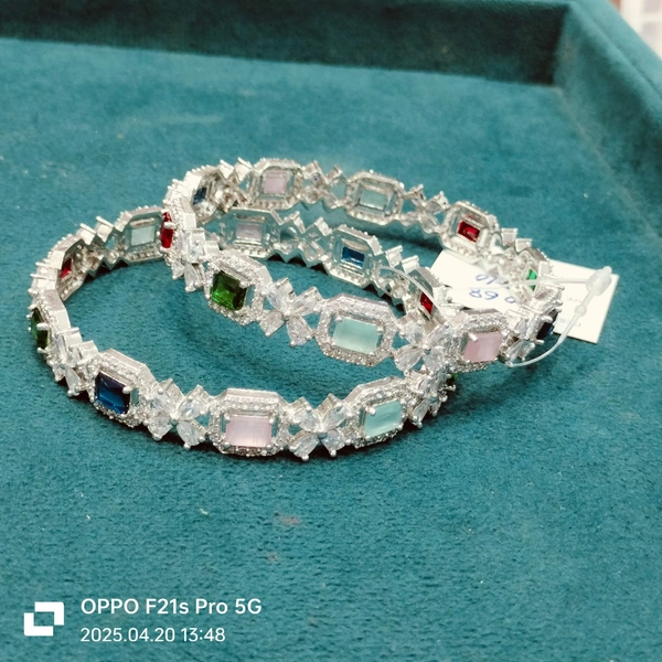 AD BANGLES (8) - '2/6