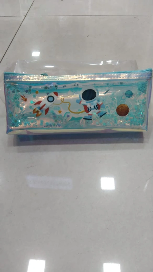 ASERA HOLOGRAPHIC POUCH