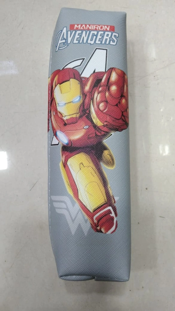 AVENGER PENCIL POUCH 2