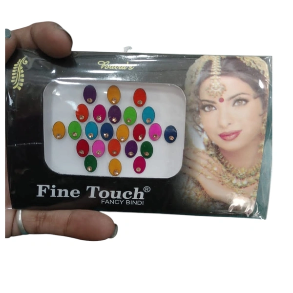 BINDI 16