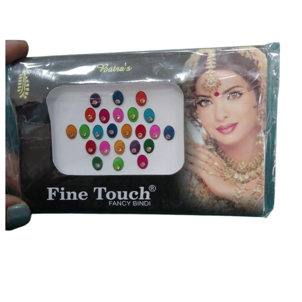 BINDI 28