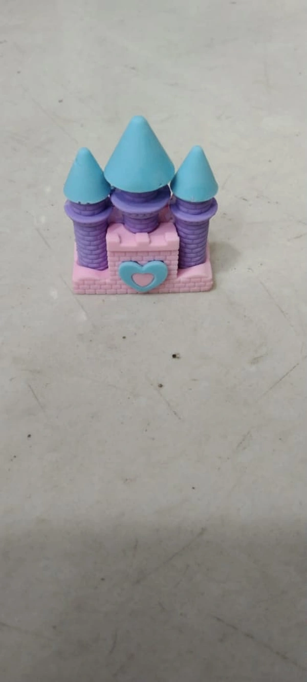 CARTOON ERASER N 31