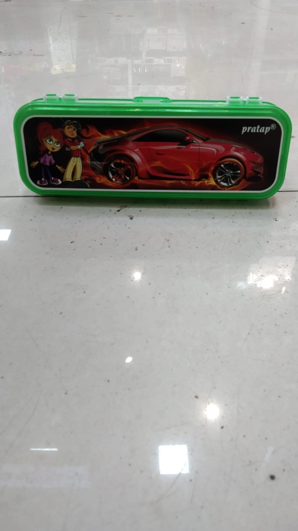 CARTOON PLASTIC PENCIL BOX