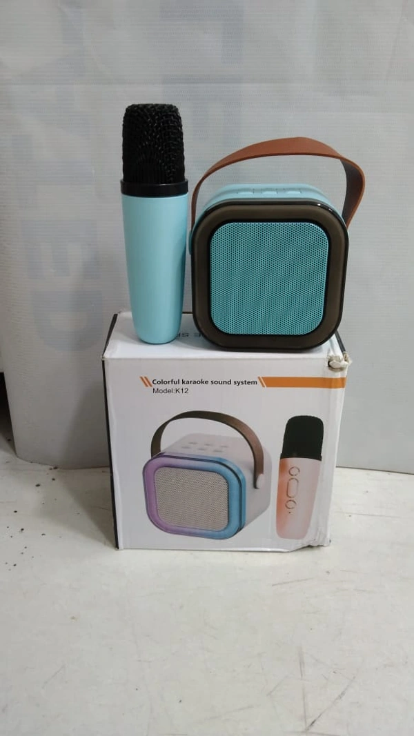 COLORFUL KARAOKE SOUND SYSTEM
