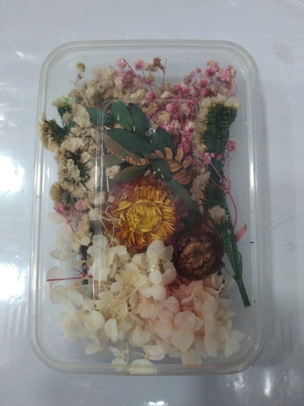 DRIED FLOWERS RESIN ART 4