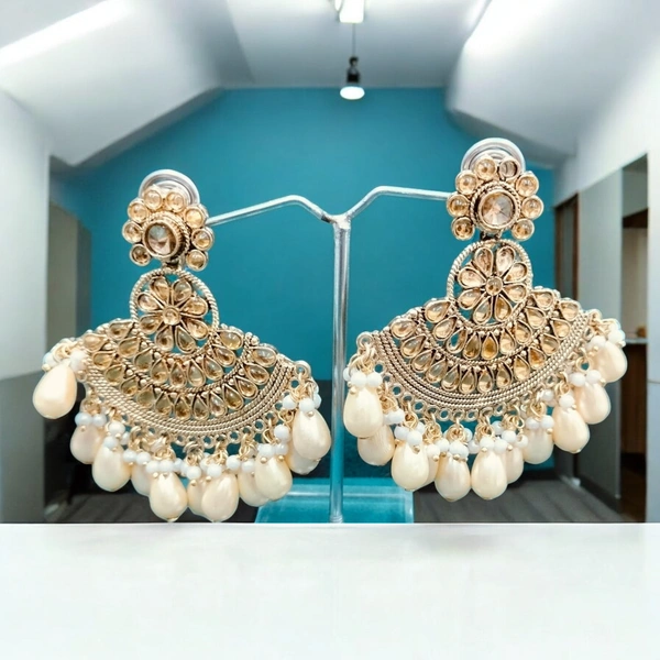 EARRINGS 112