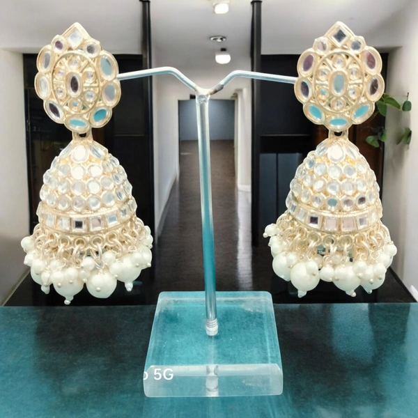 EARRINGS 129
