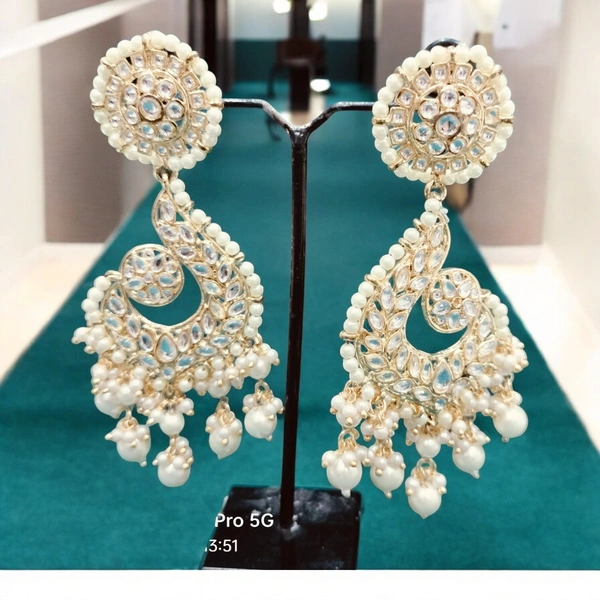 EARRINGS 131