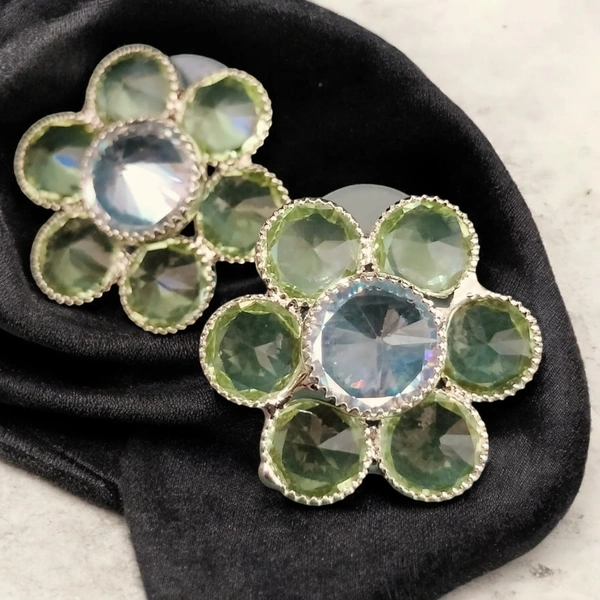 EARRINGS 142