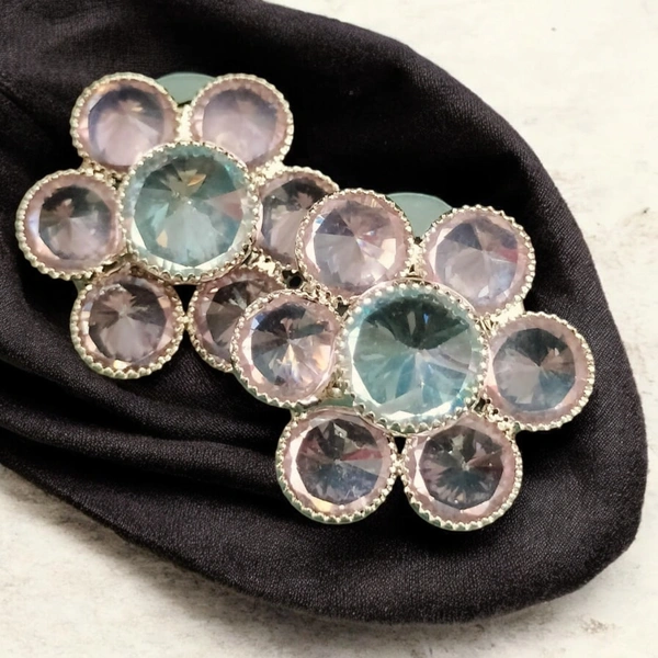 EARRINGS 143