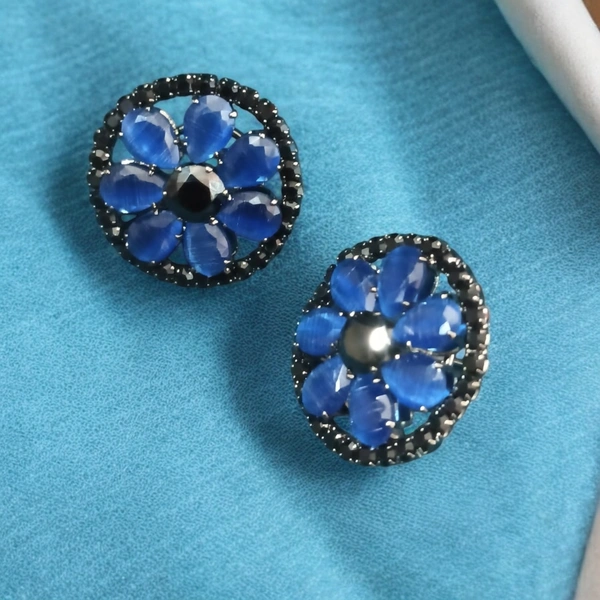 EARRINGS 147
